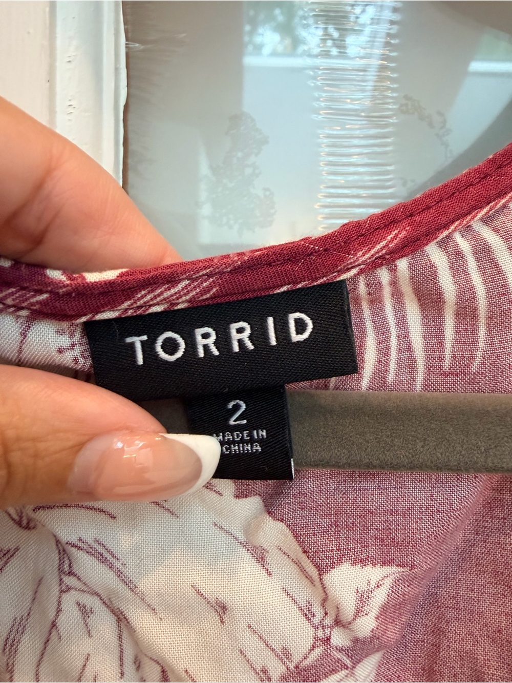 Torrid Boho Chic Y-Neck Challis Maxi Dress in Nova Floral Plum Plus Size 2X - Picture 11 of 15